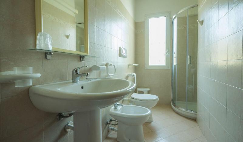 Hotel Residence Mirafiori โลอาโน ภายนอก รูปภาพ